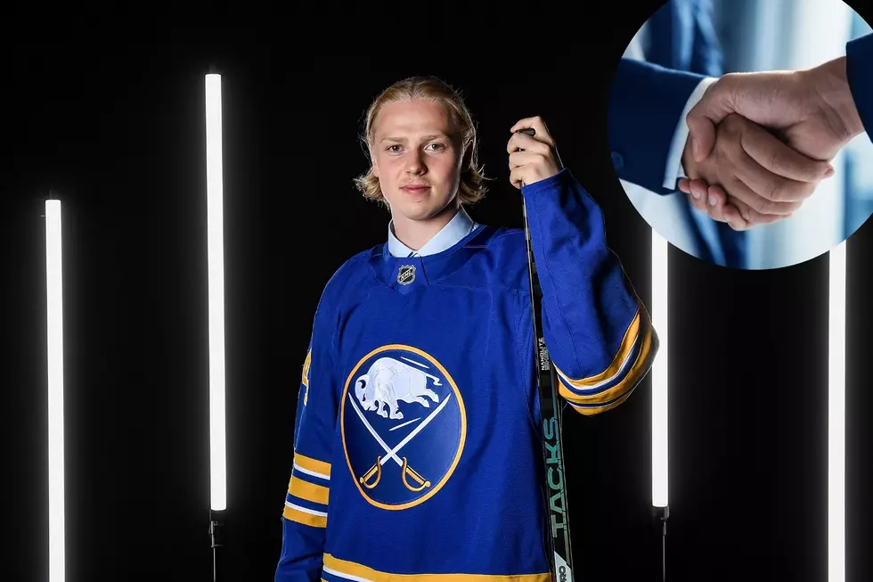 Buffalo Sabres Sign First Round Pick Konsta Helenius